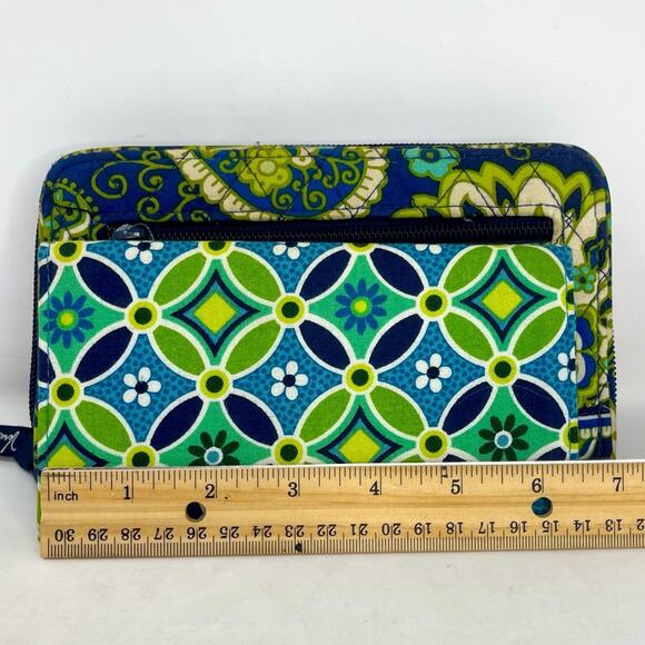 Vera Bradley Wallet Organizer and Check Book - Picture 13 of 13